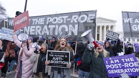 Survey finds that US abortions rose slightly overall after new restrictions started in some states